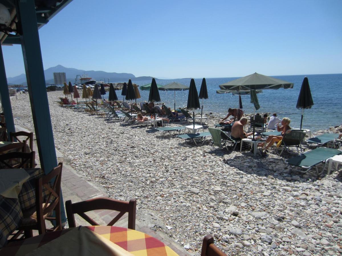 Hotel Tarsanas Pythagoreio Buitenkant foto