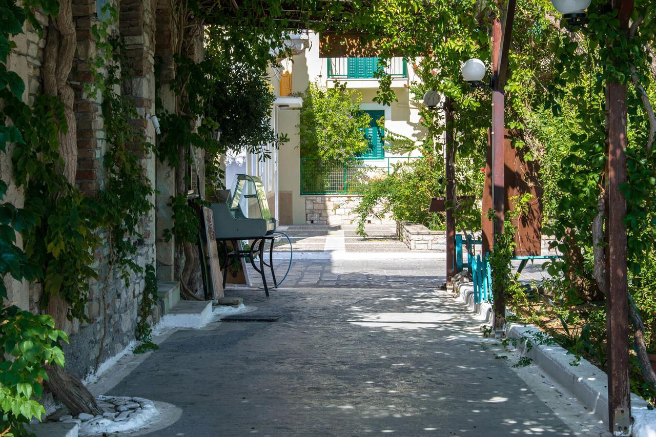 Hotel Tarsanas Pythagoreio Buitenkant foto