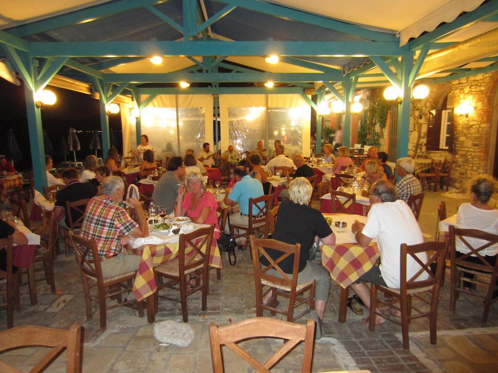 Hotel Tarsanas Pythagoreio Buitenkant foto